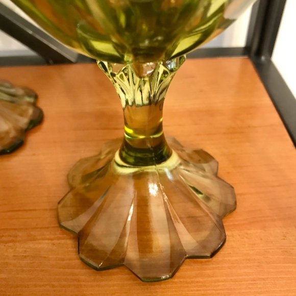 Green Vintage Glasses (Set of 2) - Picture 3 of 4